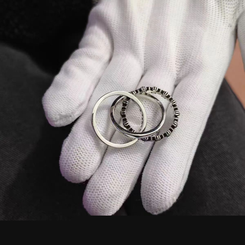 Ch**me He**ts rings